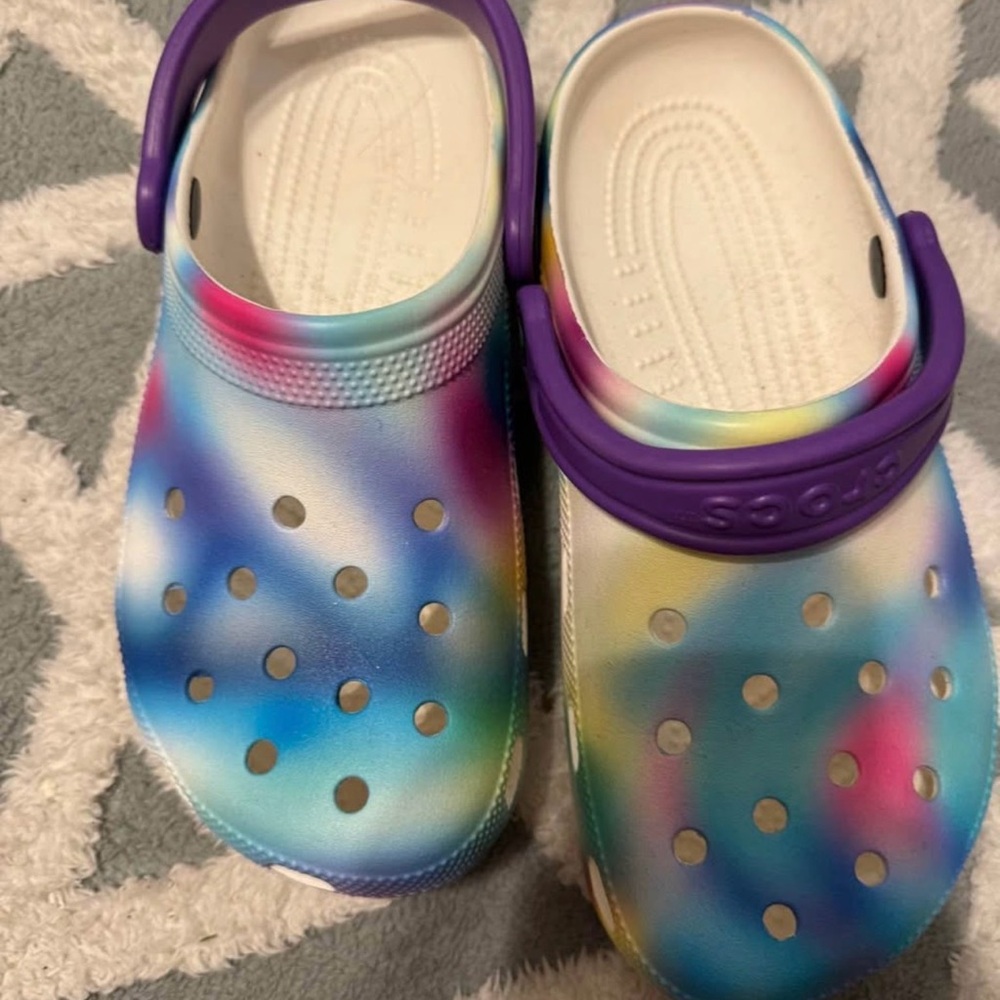 CROCS Kids' Tie-Dye Sandals - Purple and Multicolor